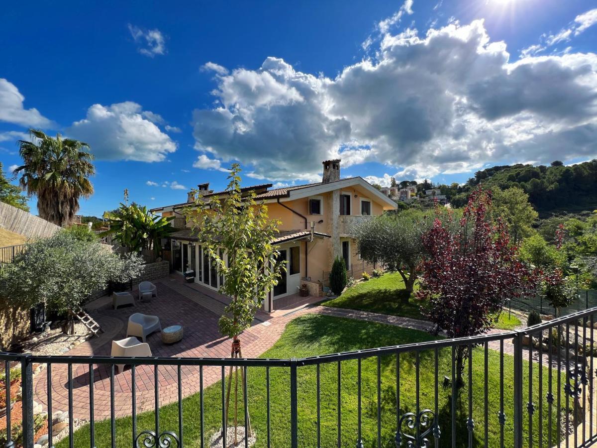بيسكارا Peperosa In Collina B&B المظهر الخارجي الصورة